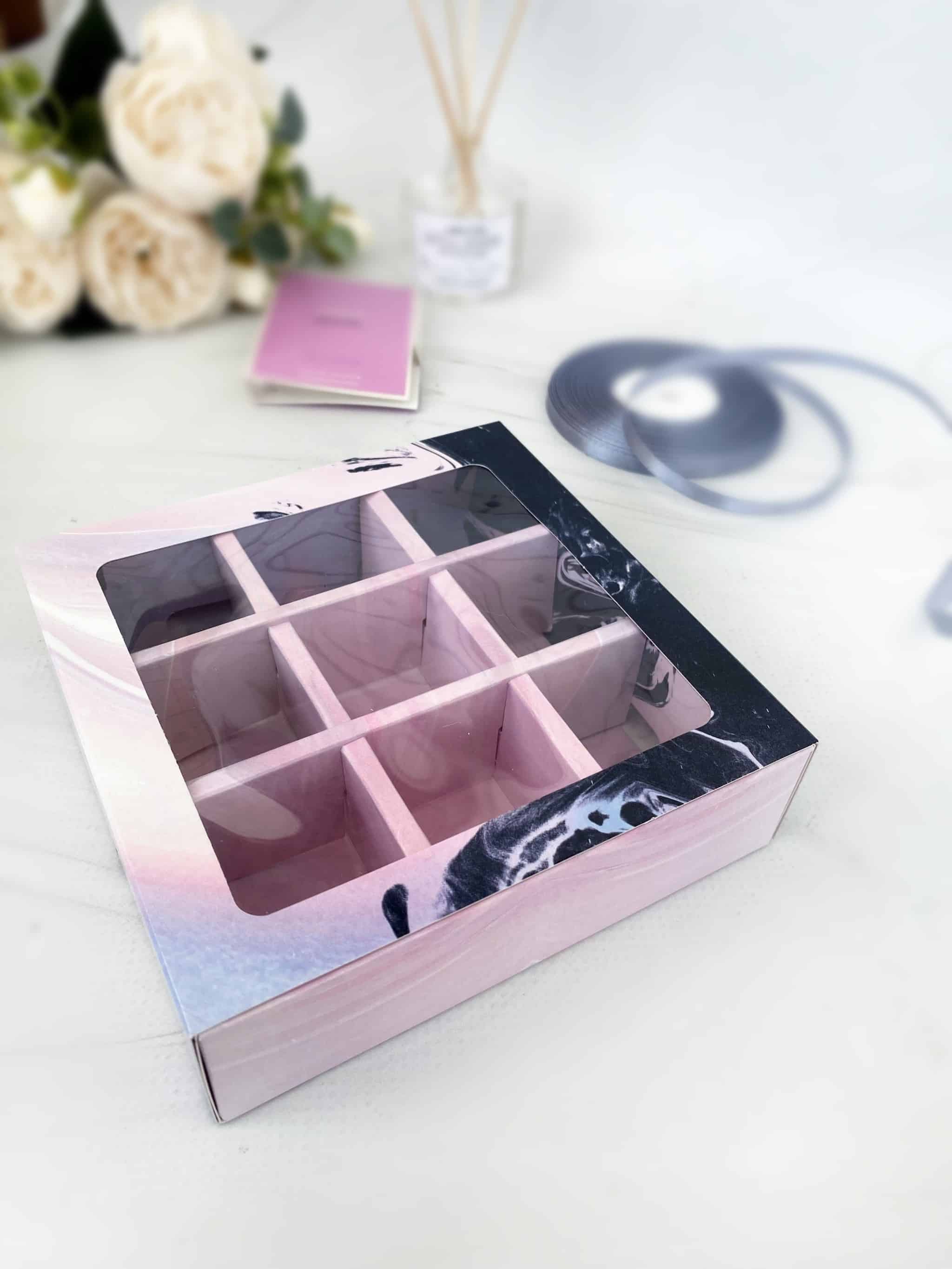 КУ-00358 __ Упаковка под 9 конфет "Диффузия" — изображение 1